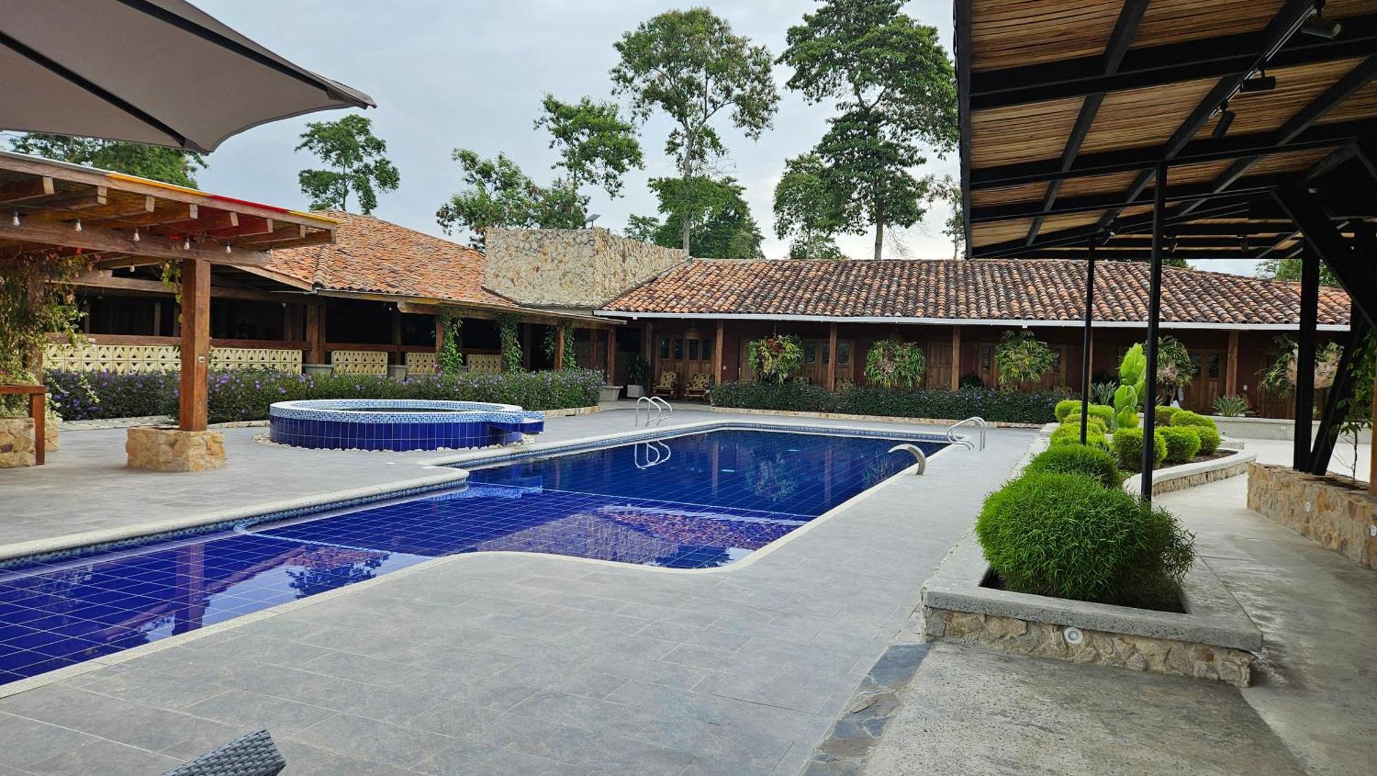 Hotel El Cielo En La Tierra Alcalá Buitenkant foto